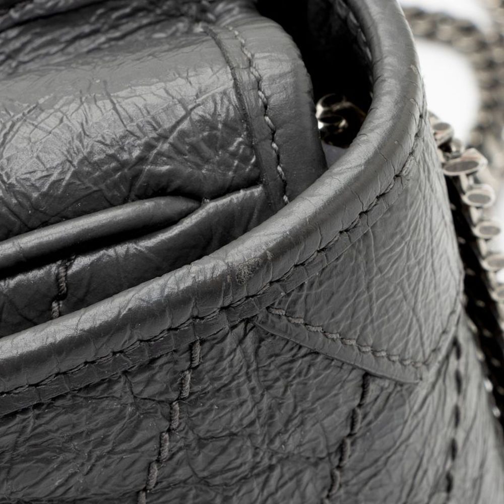 Saint Laurent Crinkled Calfskin Monogram Niki Chain Wallet - Picture 15 of 15